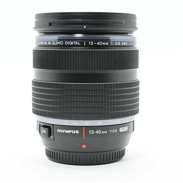  OLYMPUS M ZUIKO DIGITAL ED 12 40 mm F 2 8 PRO 外観 レンズフード付 PROレンズ マイクロフォーサーズ標準ズーム レンズ(ズーム) カメラ