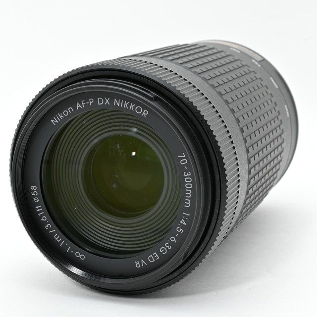 並品 Nikon ニコン AF P DX NIKKOR 70 300 mm f 4 5 6 3 G ED VR レンズ内小カビあり フィルター付属 軽量 手ブレ補正付き望遠ズーム