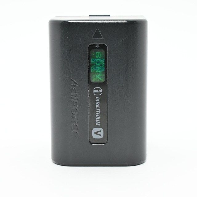 並品＞ SONY NP-FV70 バッテリーパック 2個セット｜使用感あり