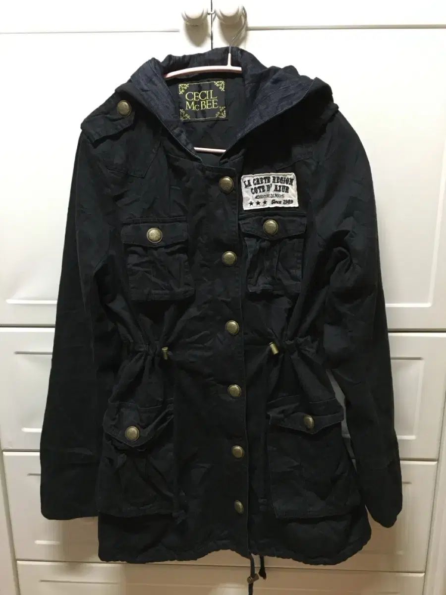 姉ギャル セシルマクビー マウンテンパーカー