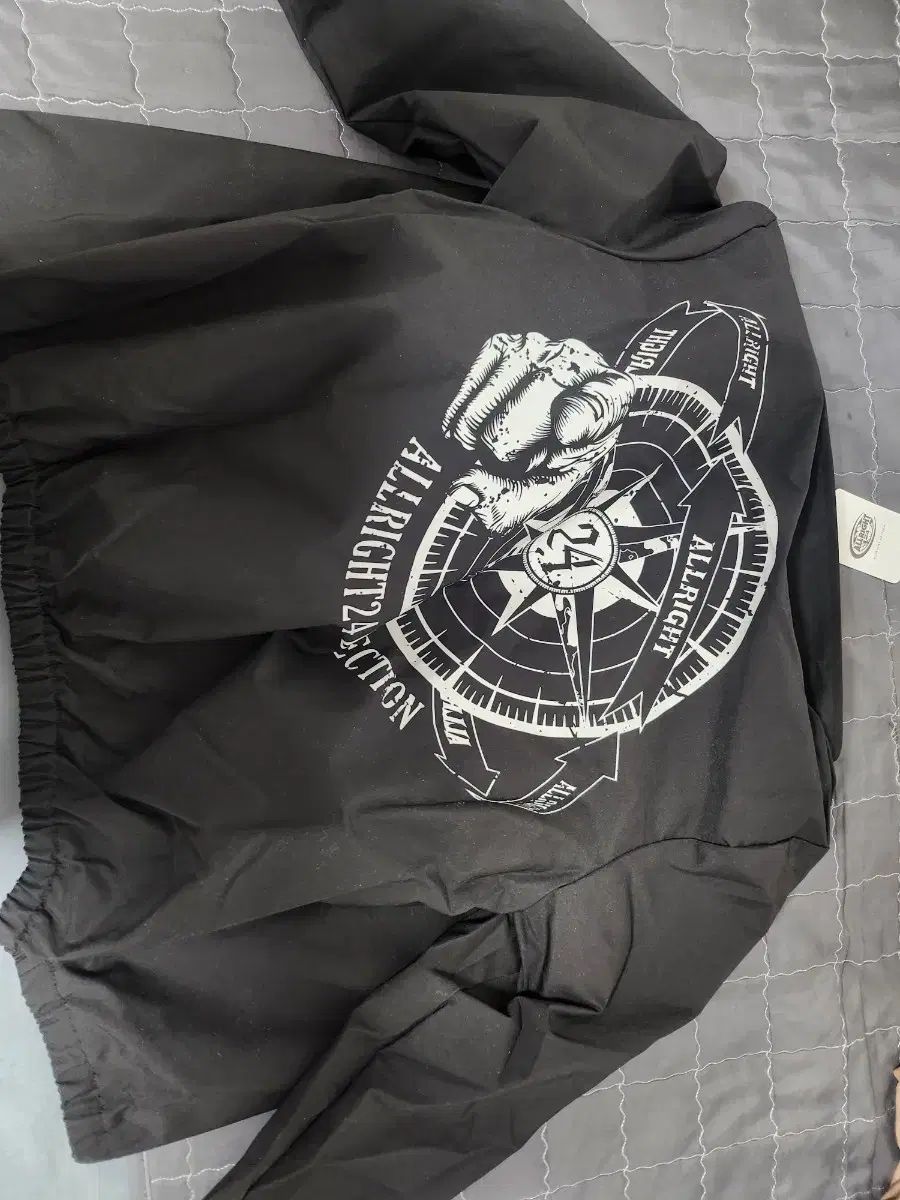 DOM ALLRIGHT ウィンドブレーカー M