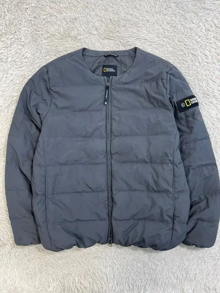 ナショナルジオグラフィック ダックダウン 軽量 ダウン 247