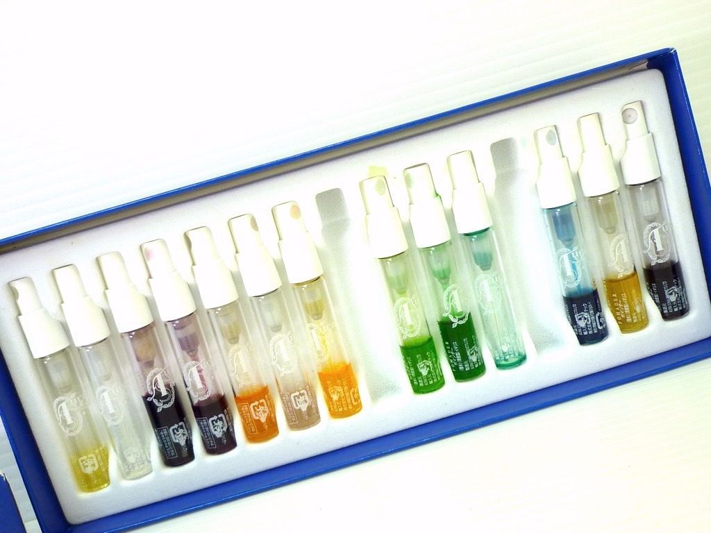 オーラソーマ AURA-SOMA クイントエッセンス スプレーセット 13本 持