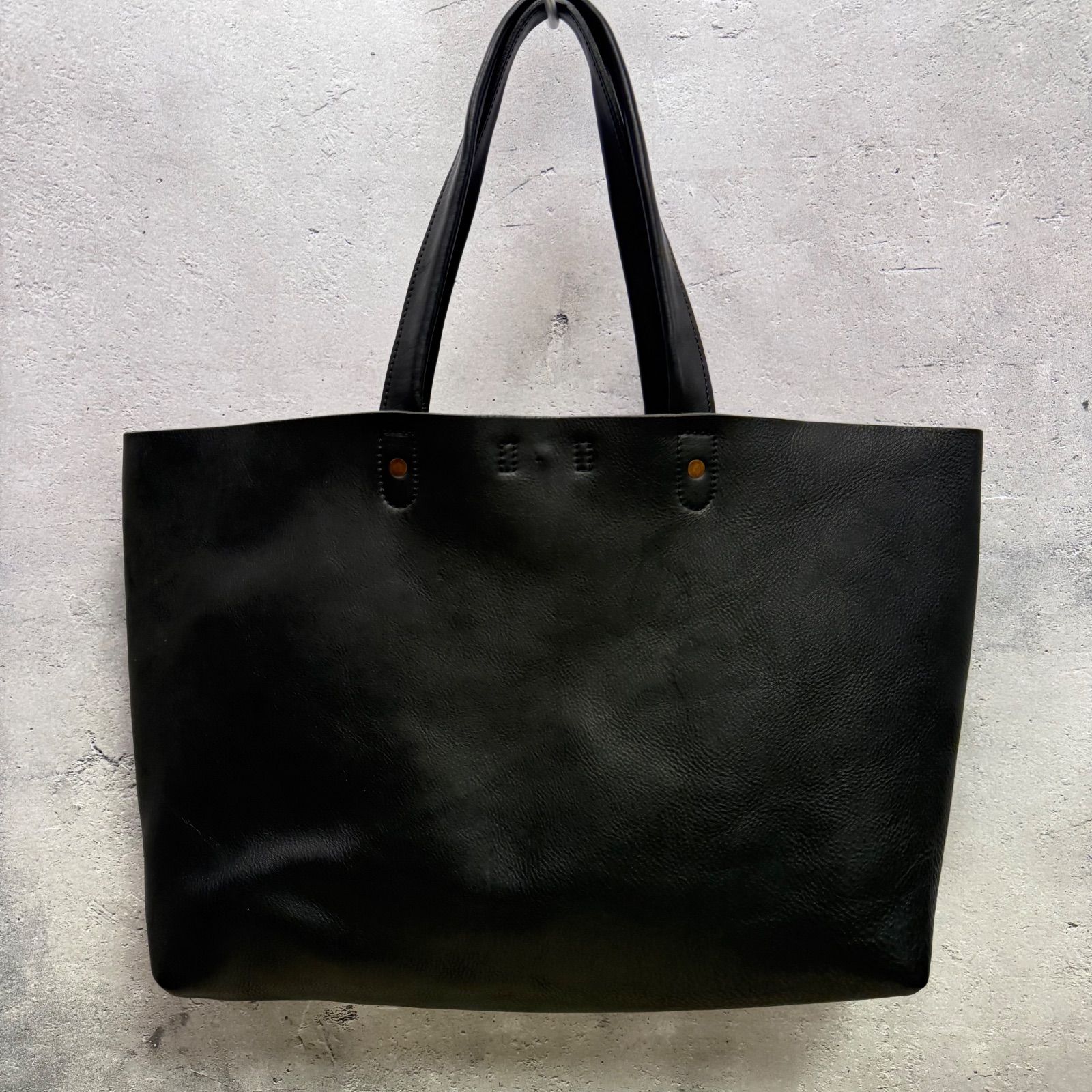 上レザー×名作コラボ SLOW × BEAMS Bono Tote ボノトート 黒 ブラック レザートート 大容量 肩掛け可 メンズ レディース ユニセックス モデル 級