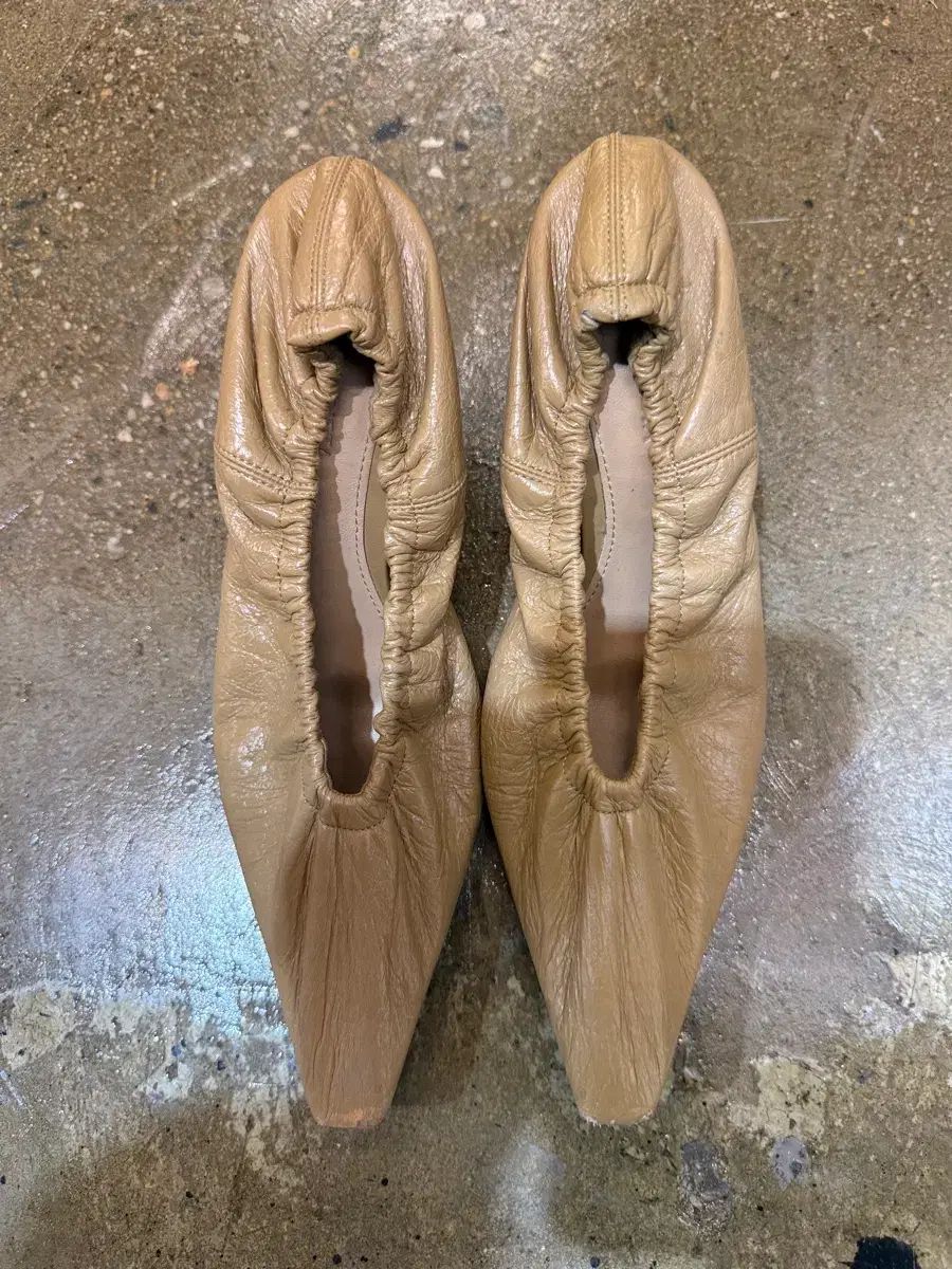 ボッテガ ヴェネタ フラット シューズ