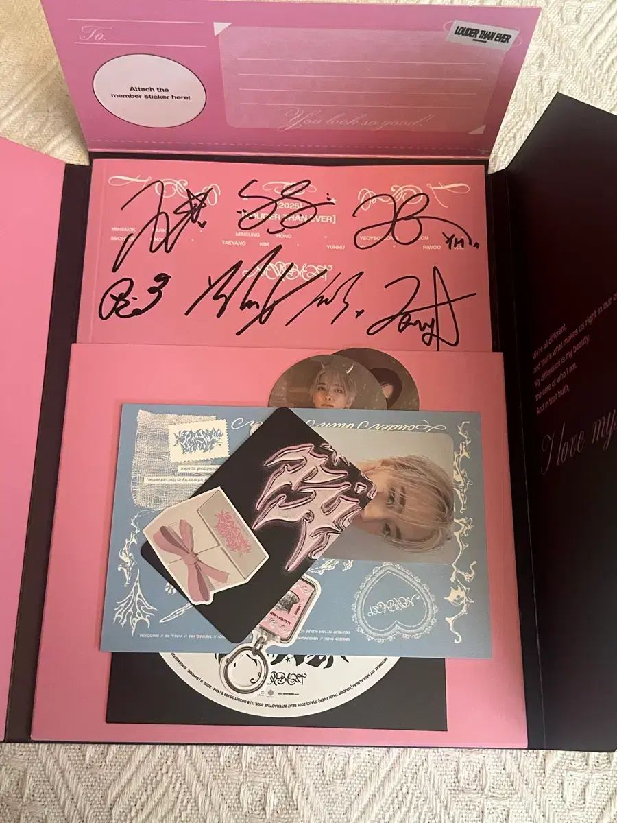 ニュービート (NEW BEAT) サイン入り アルバム - メルカリ