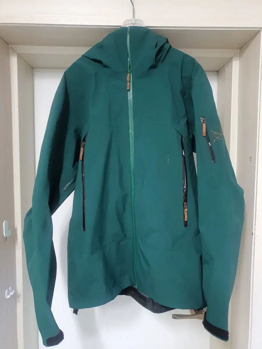 ARC TERYX アルファSV ジャケット M