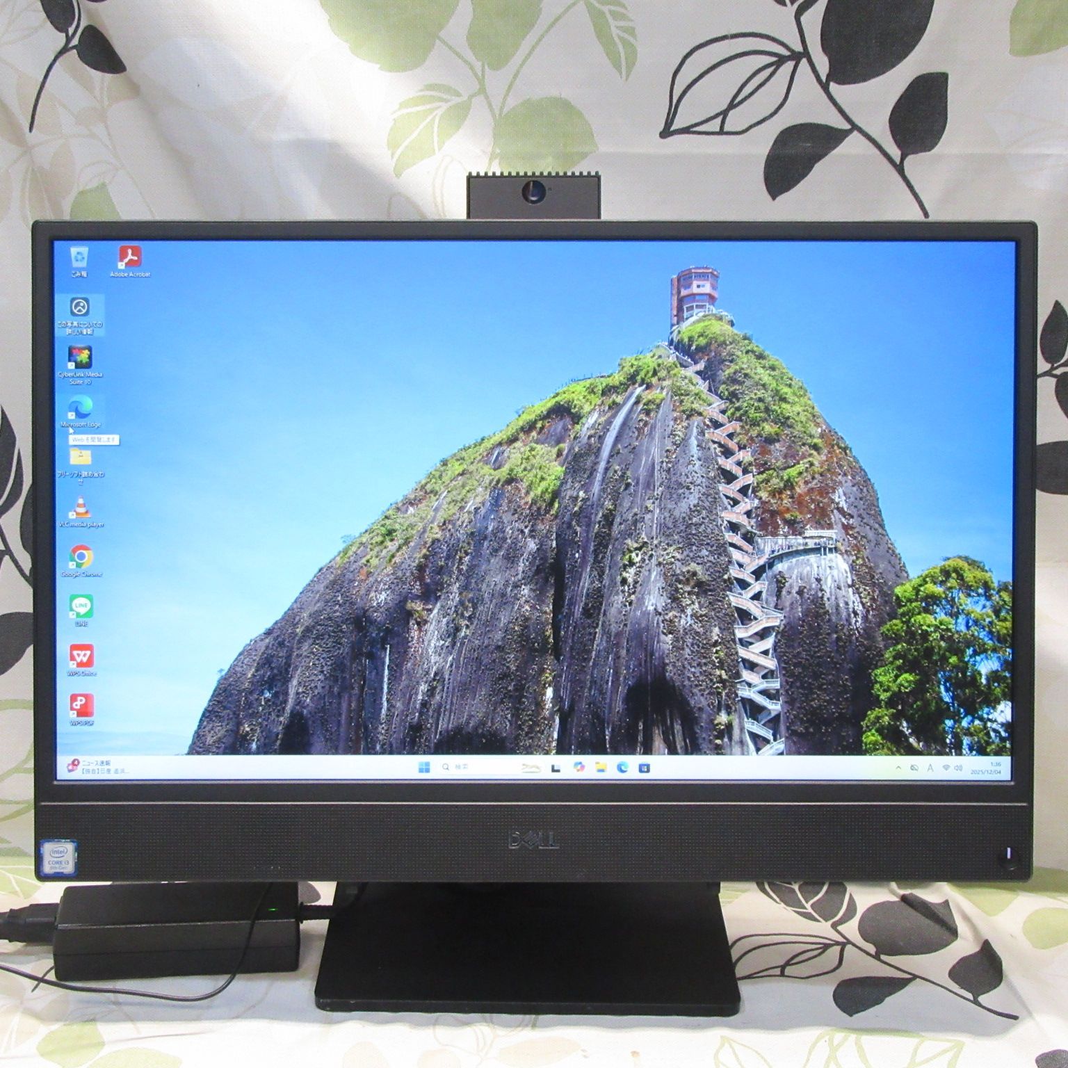 美品！お手頃Win11公式対応8世代i3/メ8G/SSD+HDD/カメラ/FHD - メルカリ