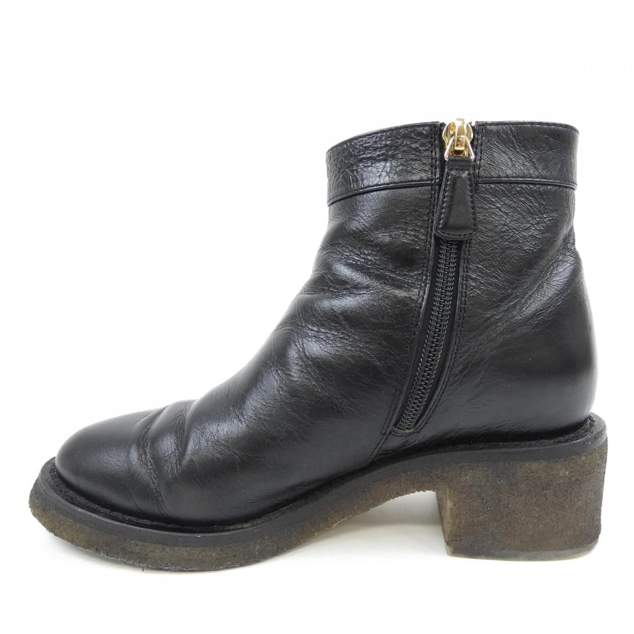 シャネル CHANEL ターンロック ブーツ