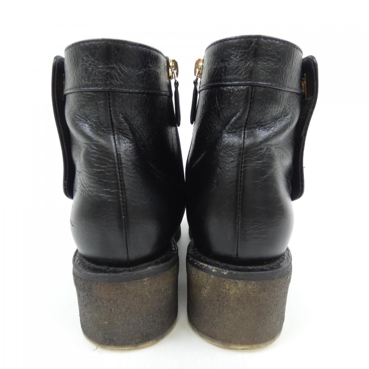 ターンロック ブーツ