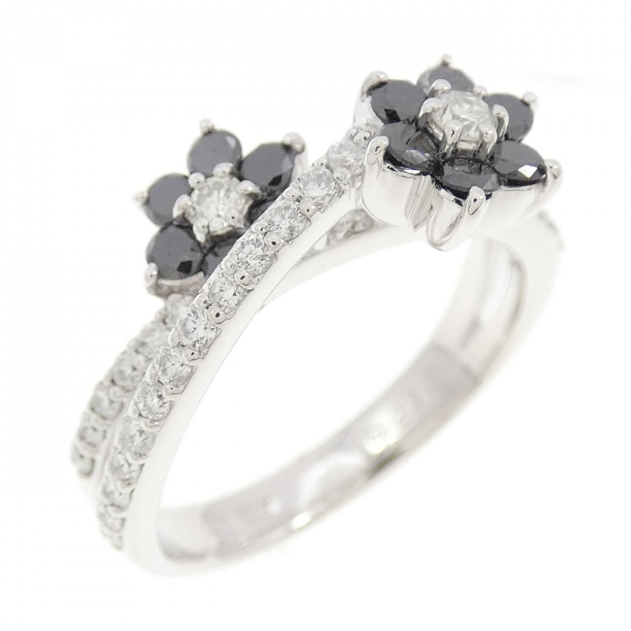 K 18 WG フラワー ダイヤモンド リング 0.42 CT