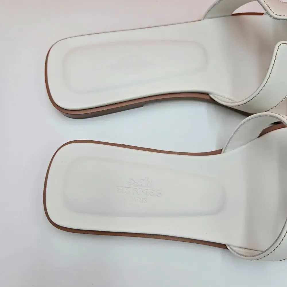 オラン サンダル