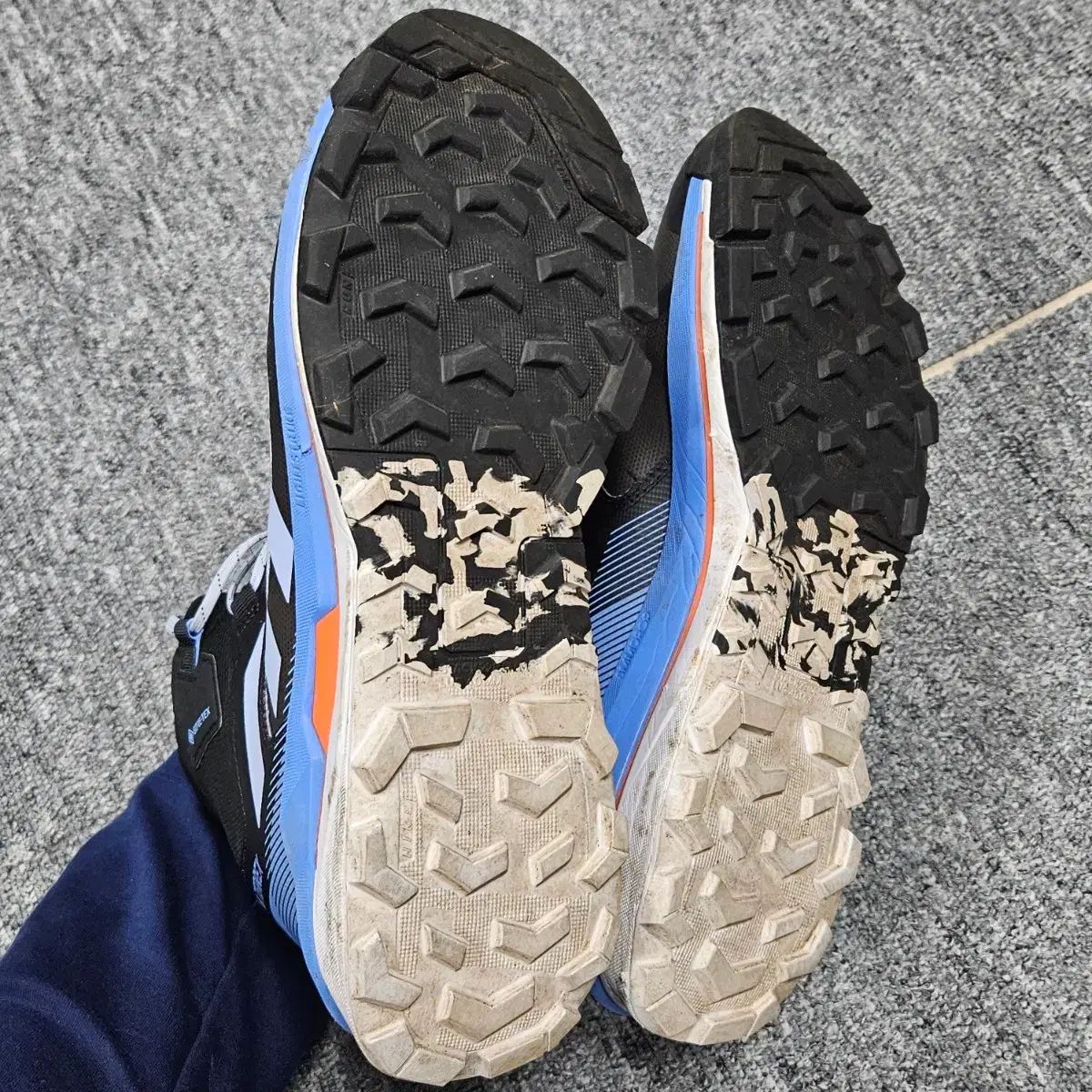 ゴアテックス 登山靴