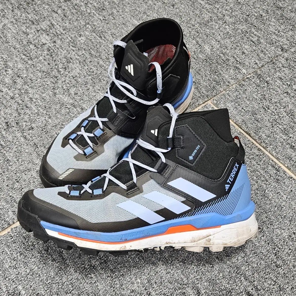 アディダス テレックス スカイチェイサー テック ゴアテックス 登山靴 270