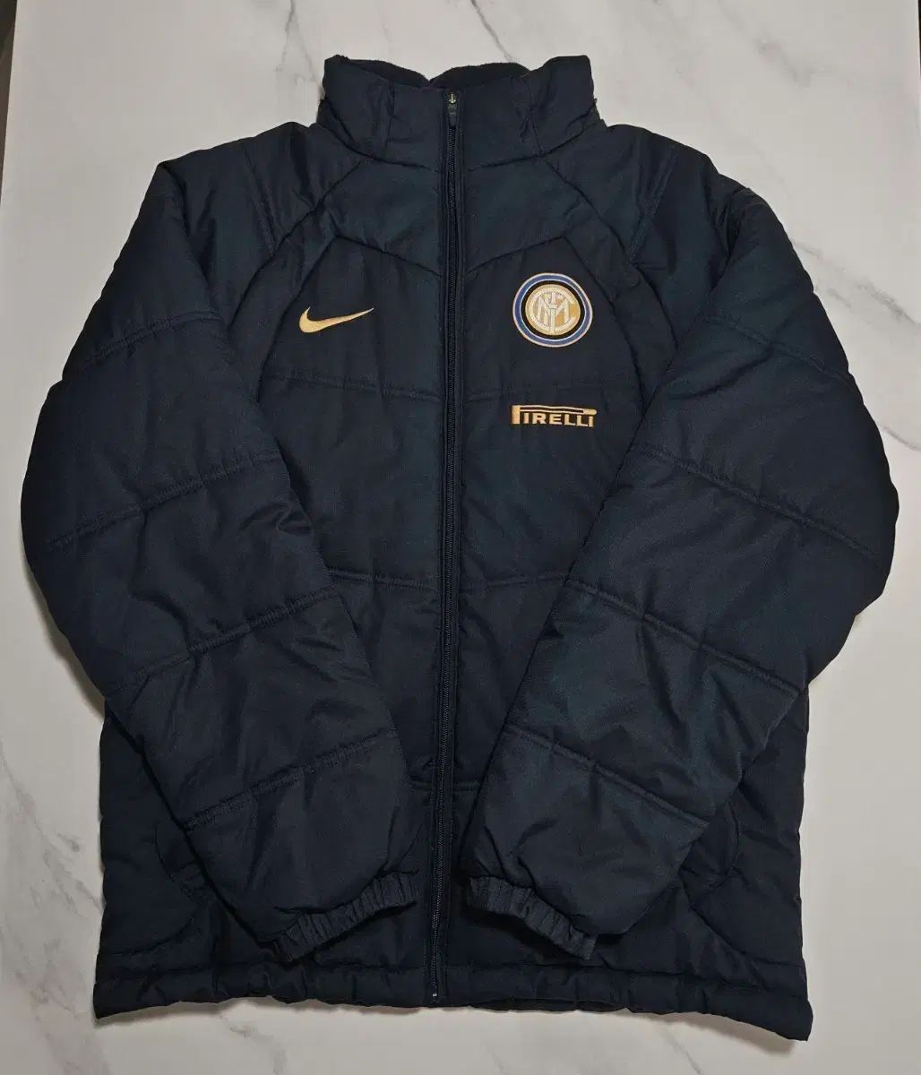 ナイキ インテルミラン ダウン - メルカリ