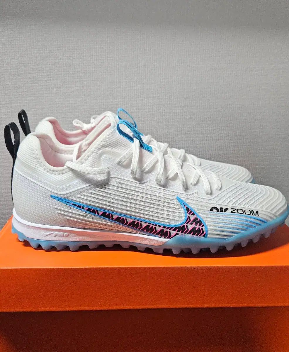 ナイキ マーキュリアル ベイパー 15 プロ tf 260