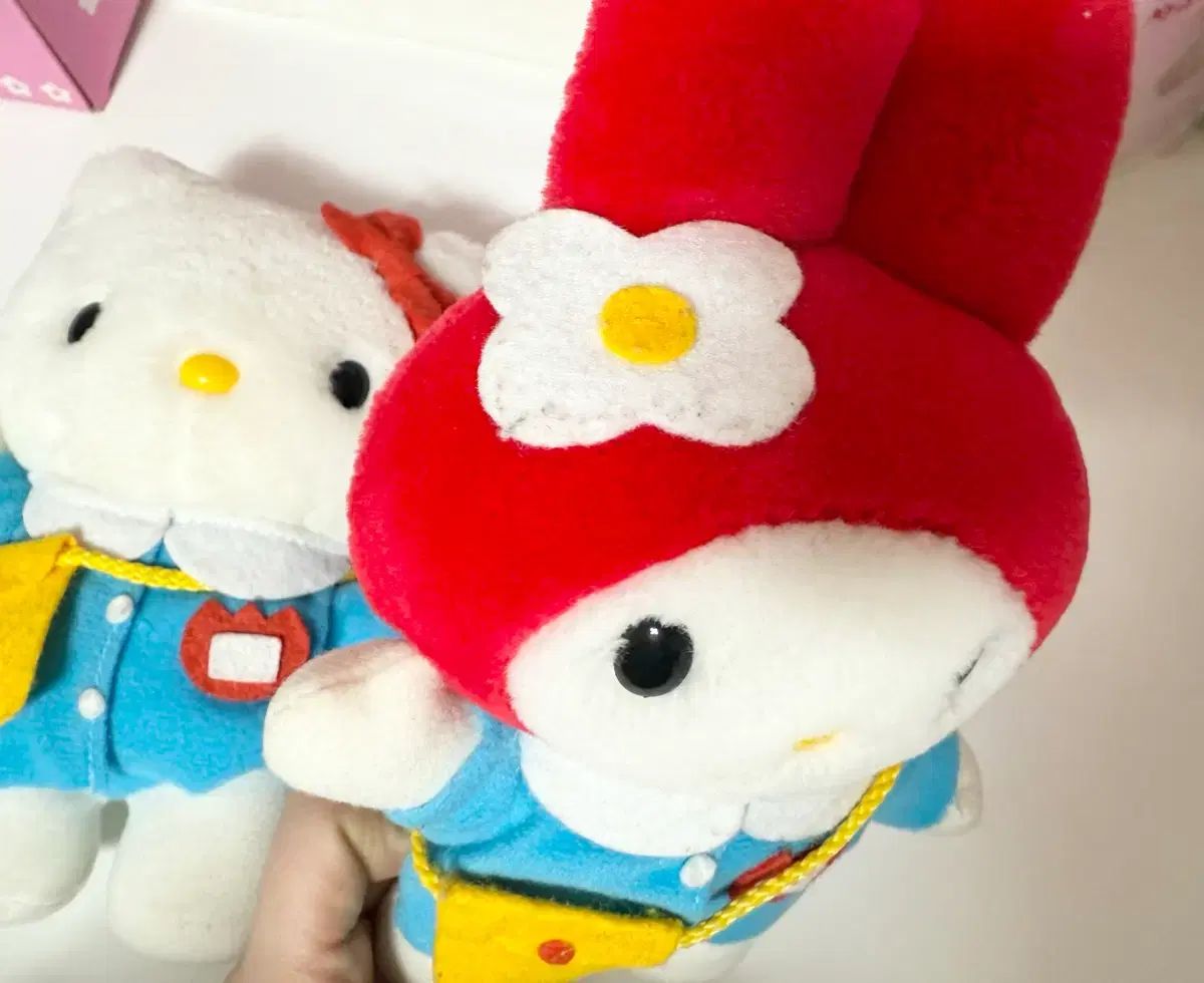 幼稚園ハローキティ 幼稚園マイメロディ 赤マイメロディぬいぐるみ レトロキティーぬいぐるみ セット