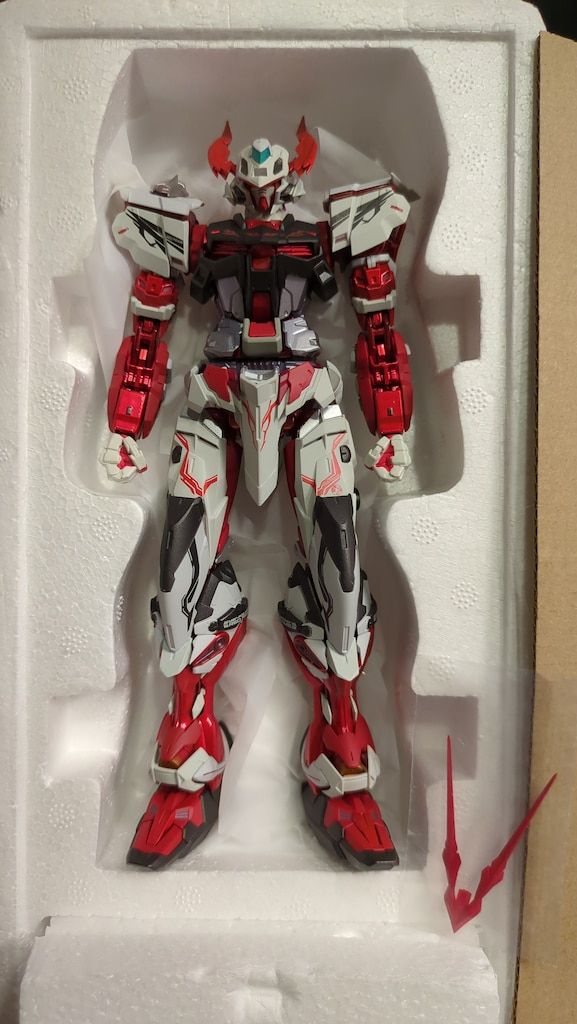 BANDAI SPIRITS METAL BUILD ガンダムアストレイ レッドドラゴニクス