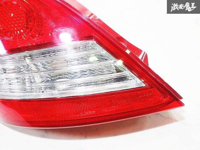 ☆破損無し☆ スズキ 純正 ZC32S スイフト テールライト テールランプ 