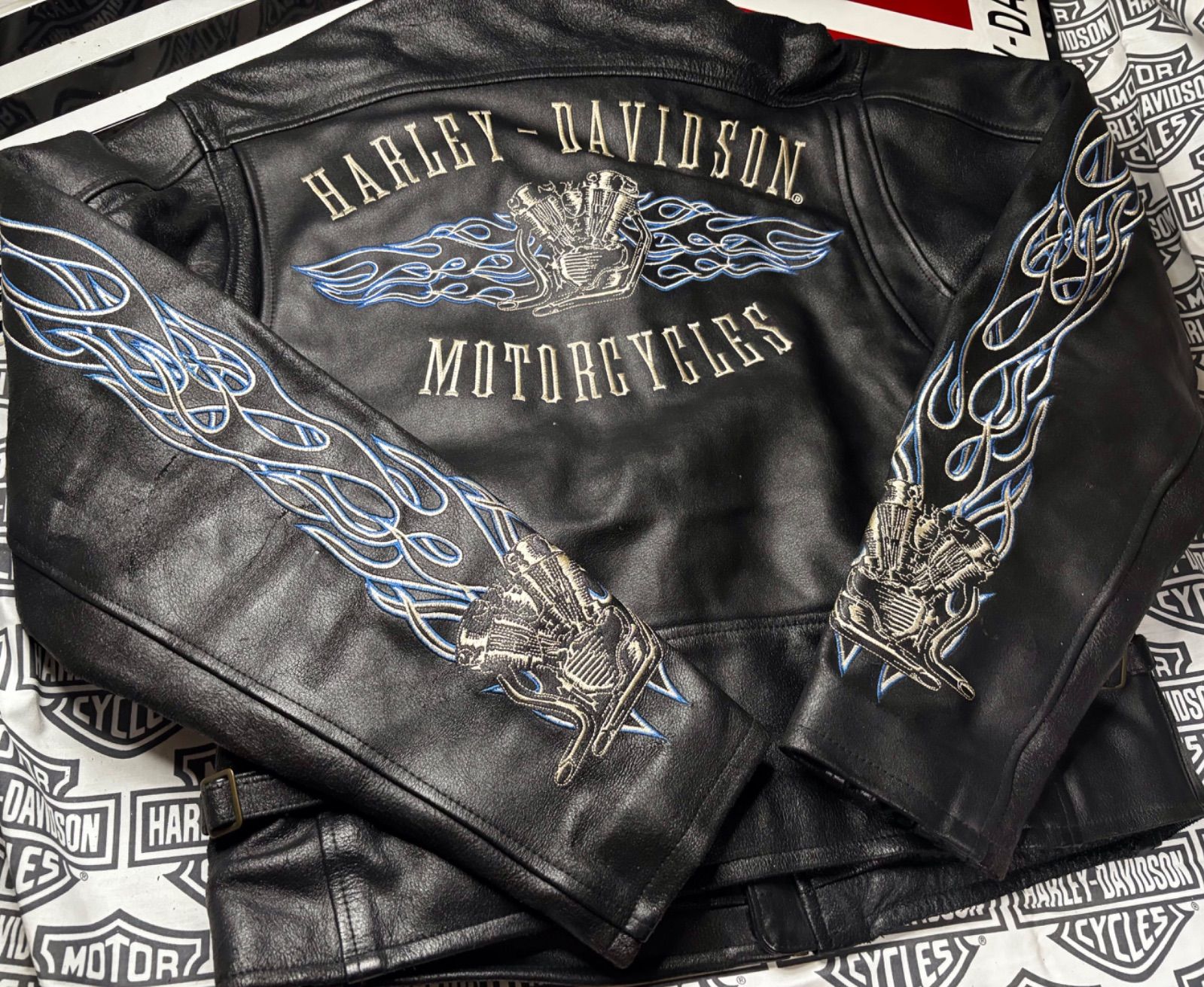 ⭐️ ハーレーダビッドソン 稀少Custom 青糸・金糸・ファイヤー