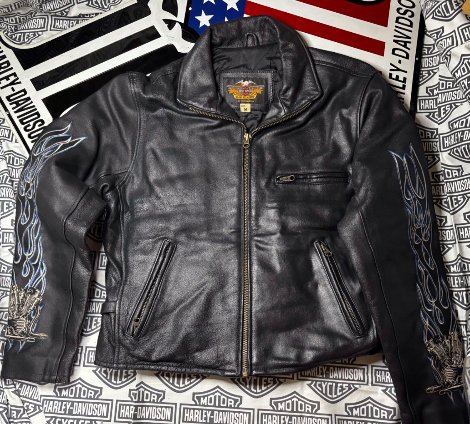 な本革製ジャケット ライダースジャケット