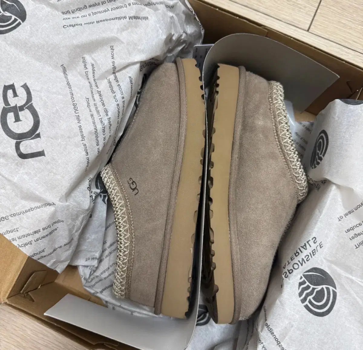 UGG アグ タスマン シープスキン ファースリッパ 240 US 7