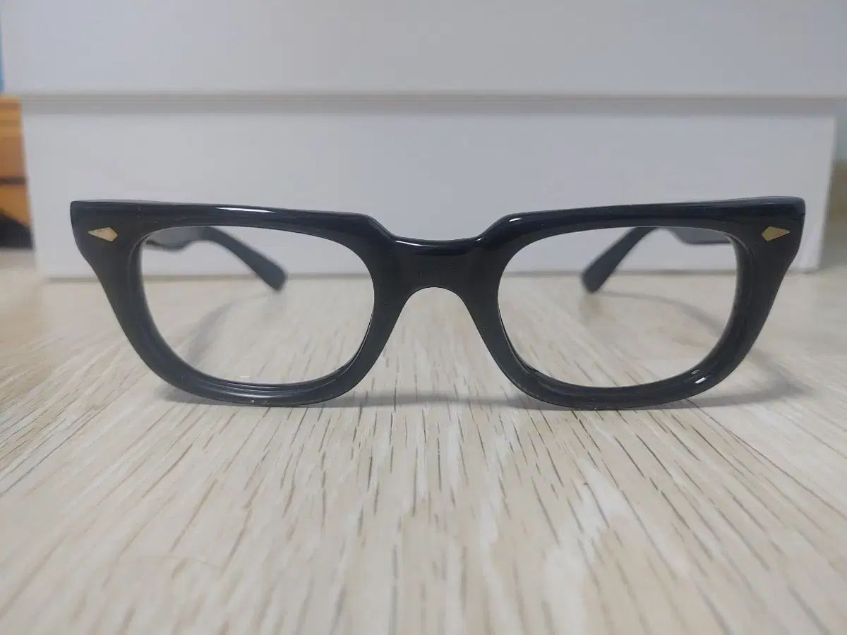 アメリカン オプティカル マンハッタン 46 レッドドット