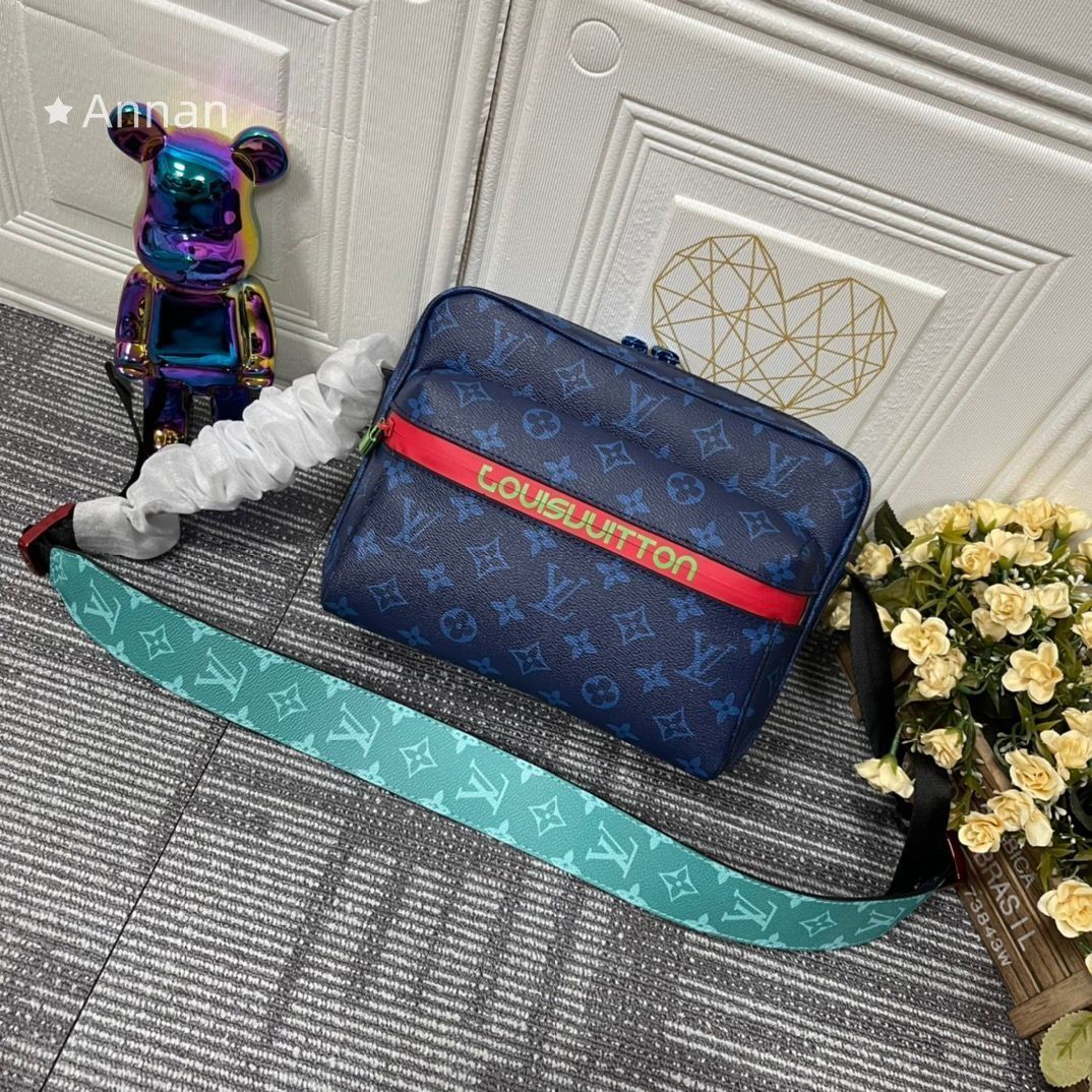 LOUIS VUITTON ルイ ヴィトン メンズ ショルダーバッグ ファストライン メッセンジャー アエログラム ブラック M 22482