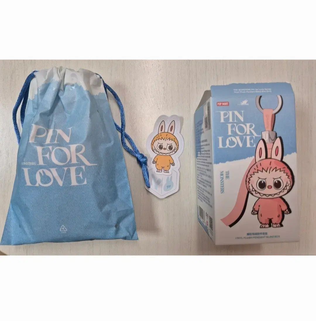 【新品】genten ゲンテン マルチカットワーク クリスマス限定 ハンドバッグ クリスマスに煌めきを。【数量限定】gentenの特別な“赤” | ONWARD