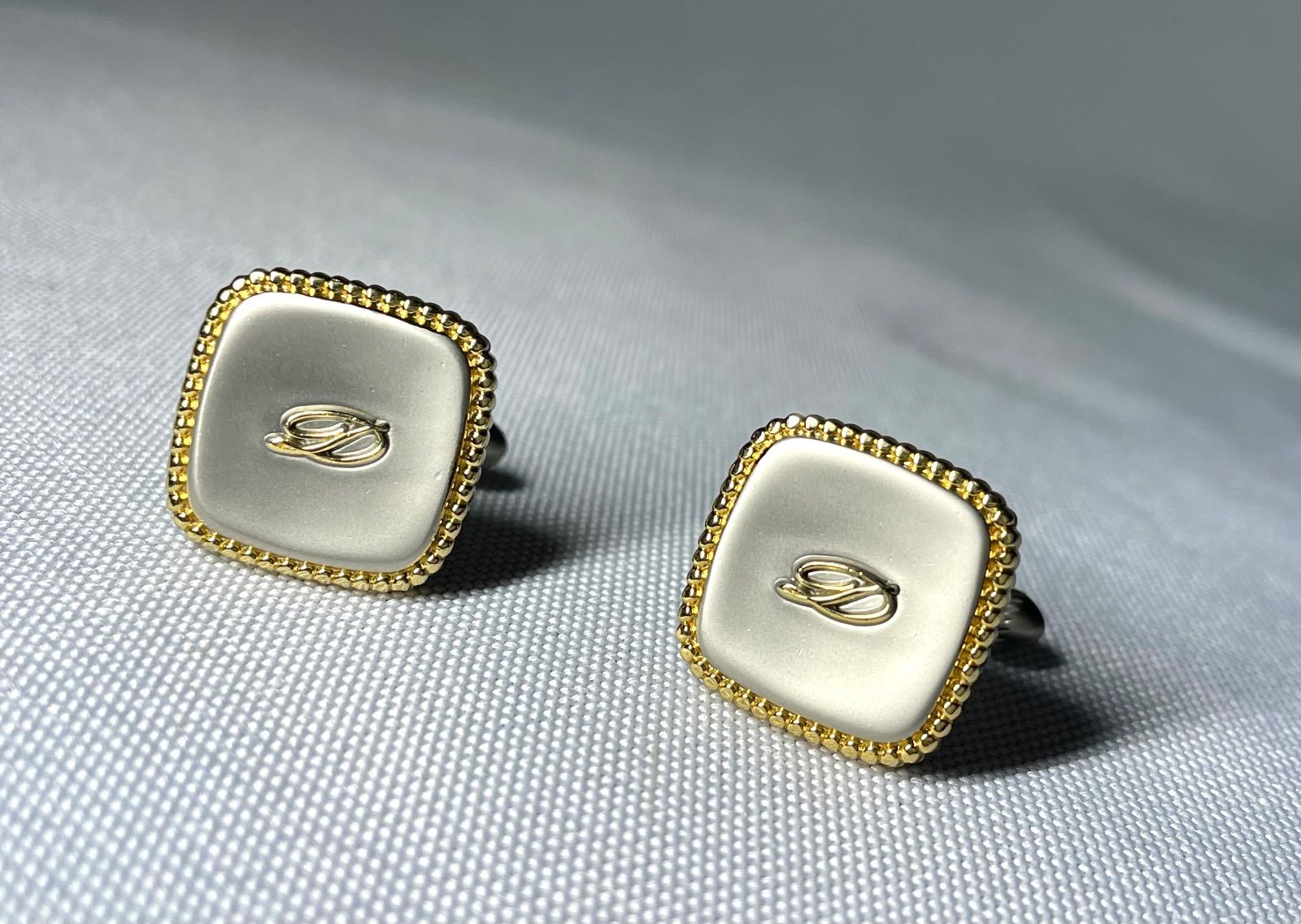 極美品デュポン Dロゴ カフス ゴールド シルバー セット