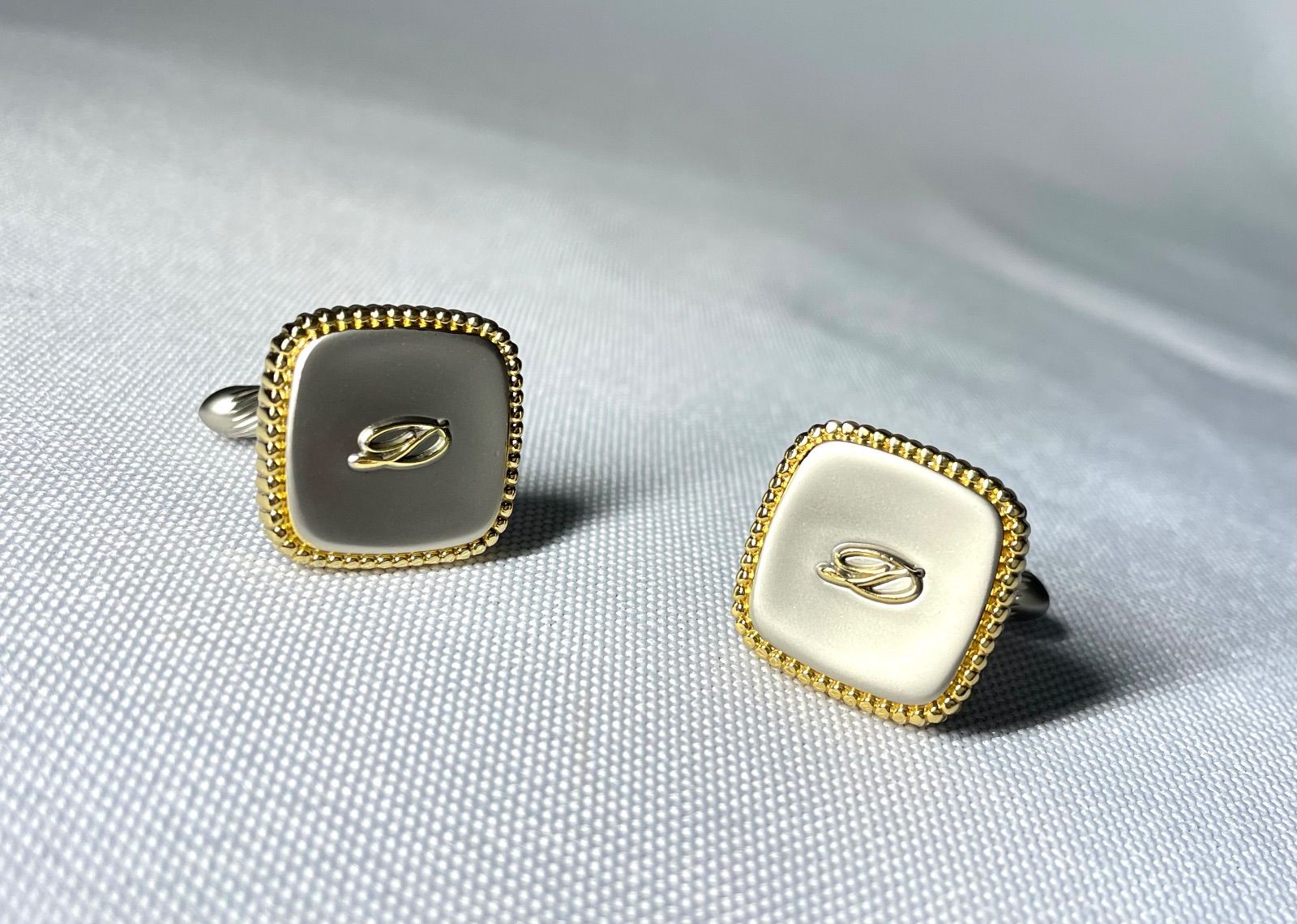 美品 S.T.Dupont デュポン Dロゴ サイドデザイン ゴールド＆艶消し