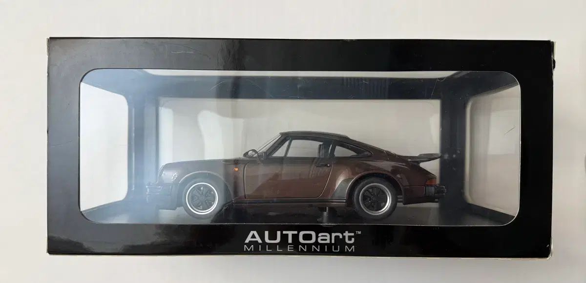 1:18 オートアート ポルシェ 911 930 ターボ 3.0 - メルカリ