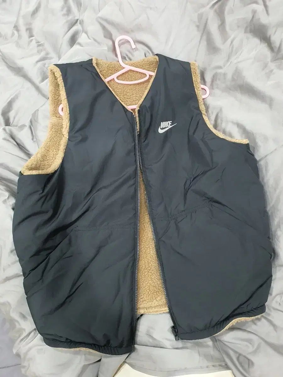 資料作成や動画視聴に❣すぐ使えるノートパソコン 黒 カメラ付き 最も