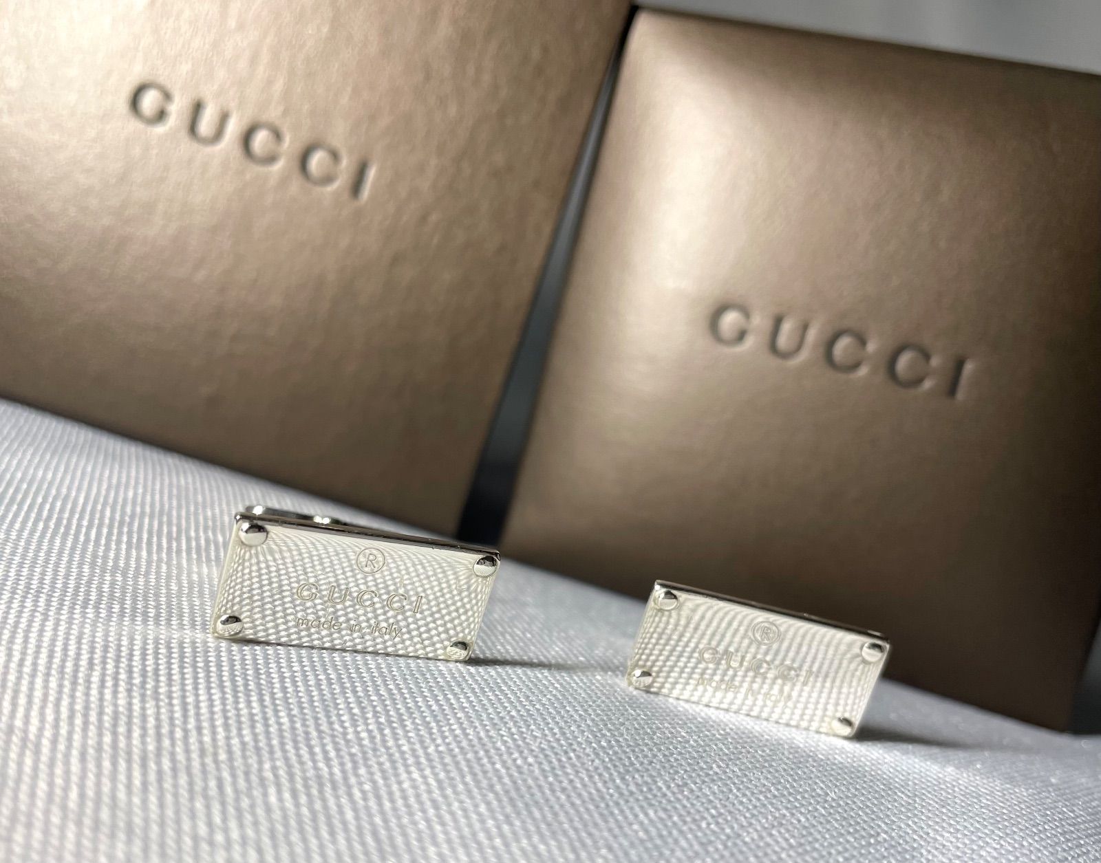 GUCCI グッチ ブランドロゴ文字 スターリングシルバー スクエアカフス
