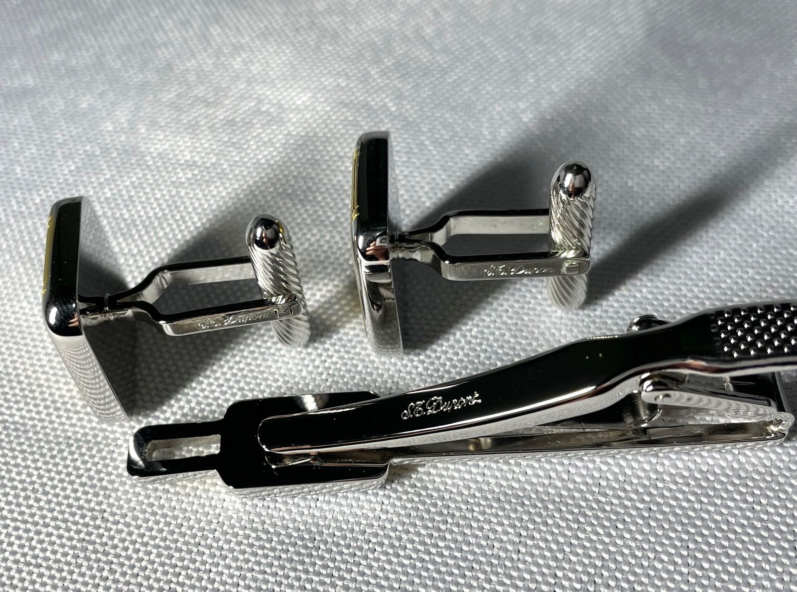 美品 S.T.Dupont デュポン Dロゴ マザーオブパール装飾 カフス