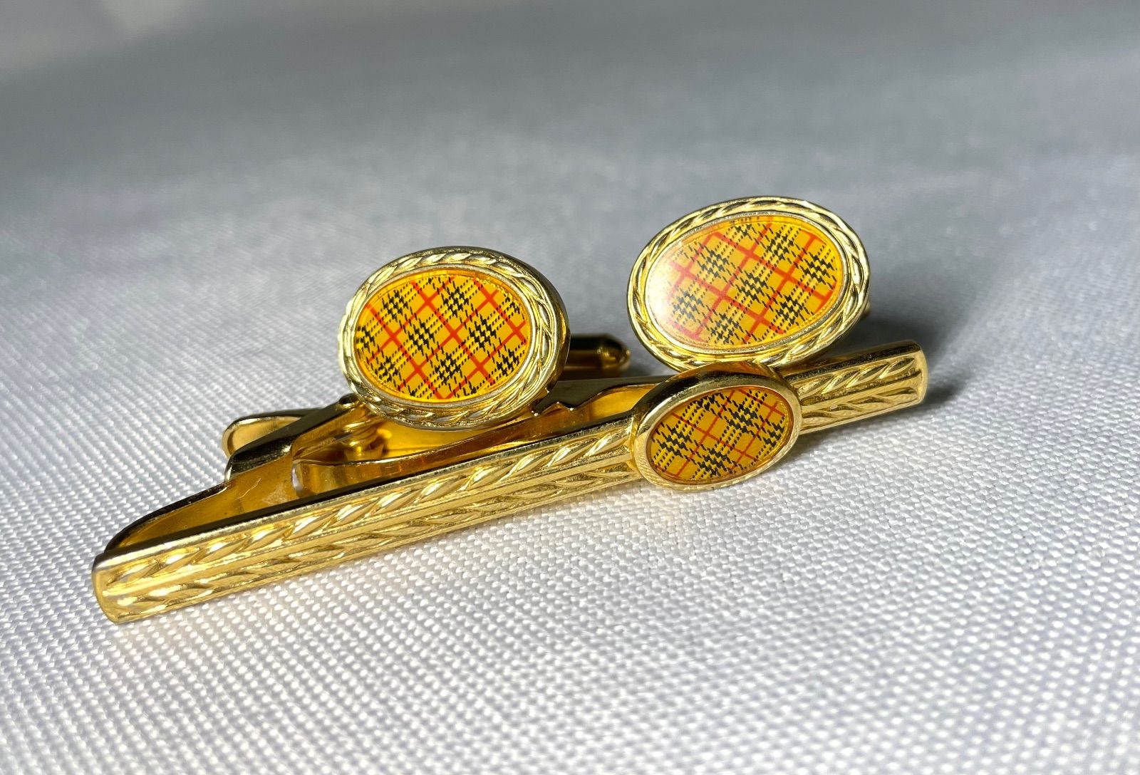 Burberry バーバリー チェックライン オーバルカフス ネクタイピン