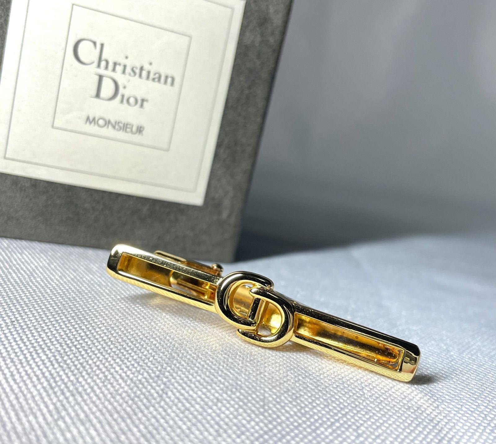Dior ディオール CDロゴ くり抜きデザイン ヴィンテージ 鏡面ゴールド ネクタイピン タイピン タイバー メンズ