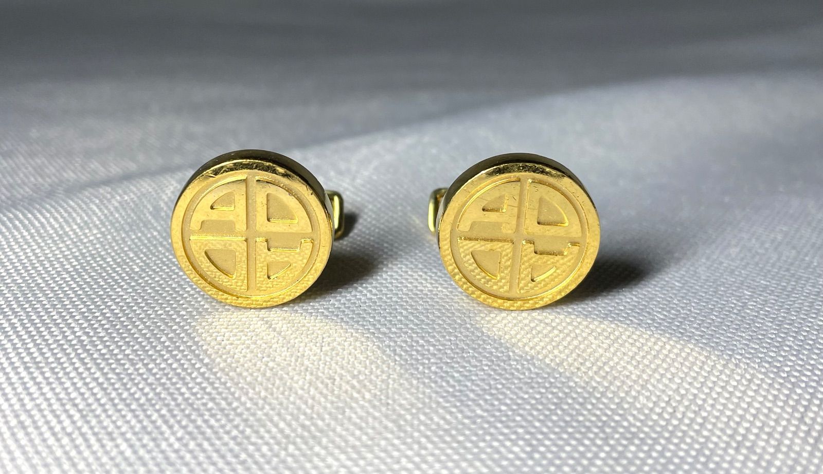 Alfred Dunhill アルフレッドダンヒル ADマルチロゴ オーバルカフス