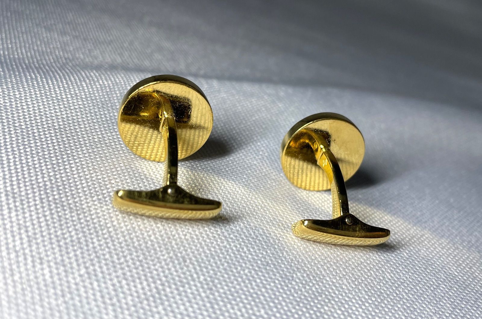 Alfred Dunhill アルフレッドダンヒル ADマルチロゴ オーバルカフス