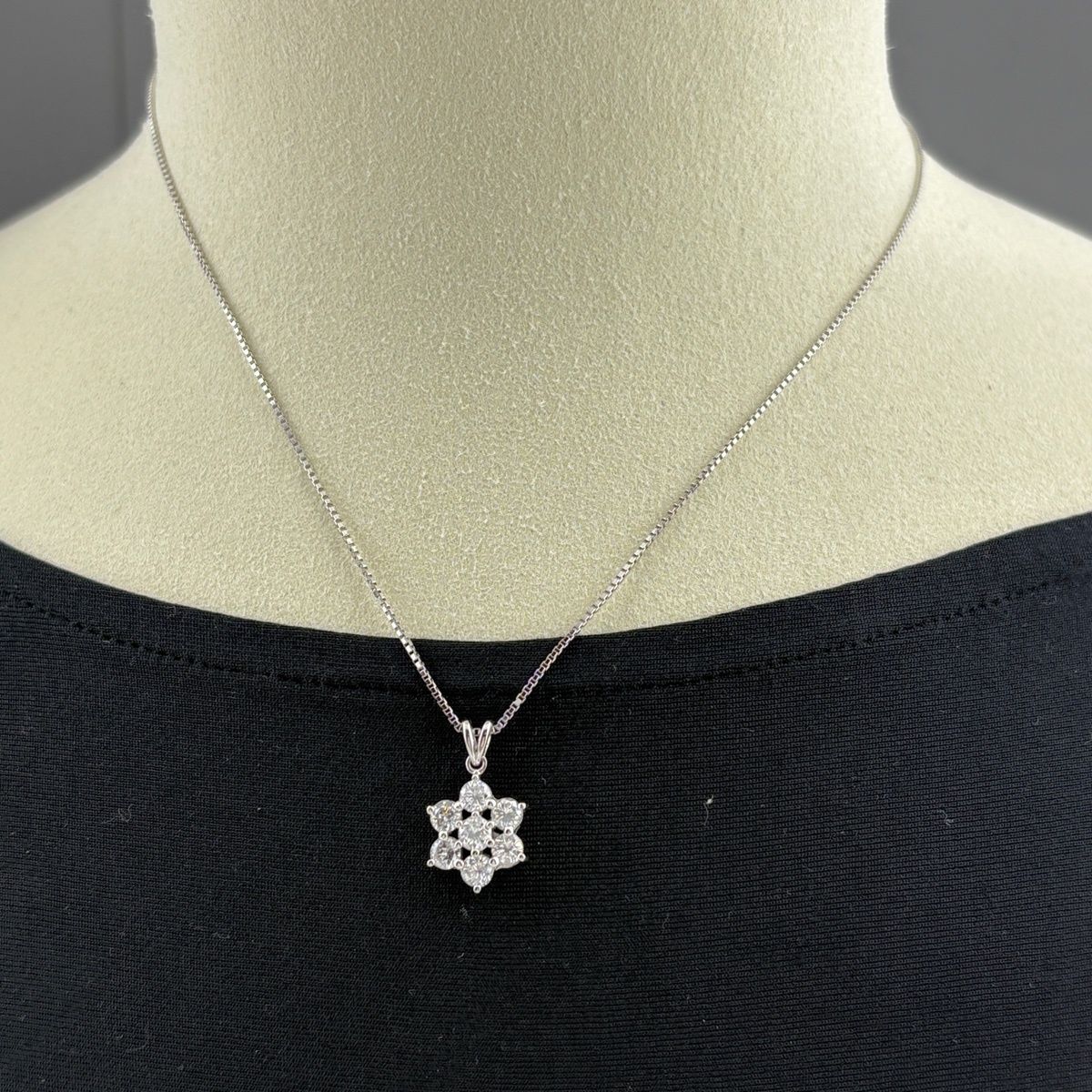 PT850 花モチーフ ネックレス フラワーモチーフ デザインネックレス Pt850 【】