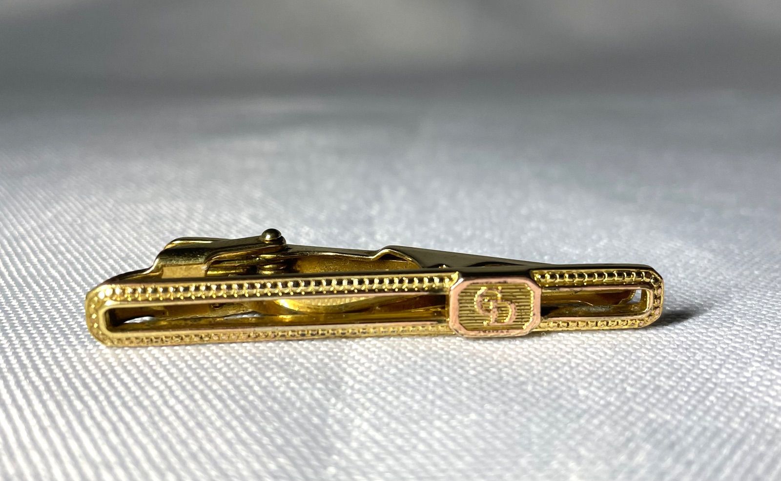 Dior ディオール CDロゴ くり抜きデザイン ヴィンテージ ネクタイピン