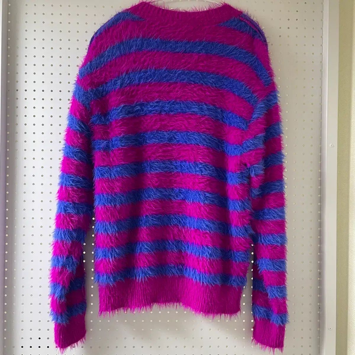 XS アンダースンベル ストライプ ヘアリー モヘア Vネック ニット ピンク