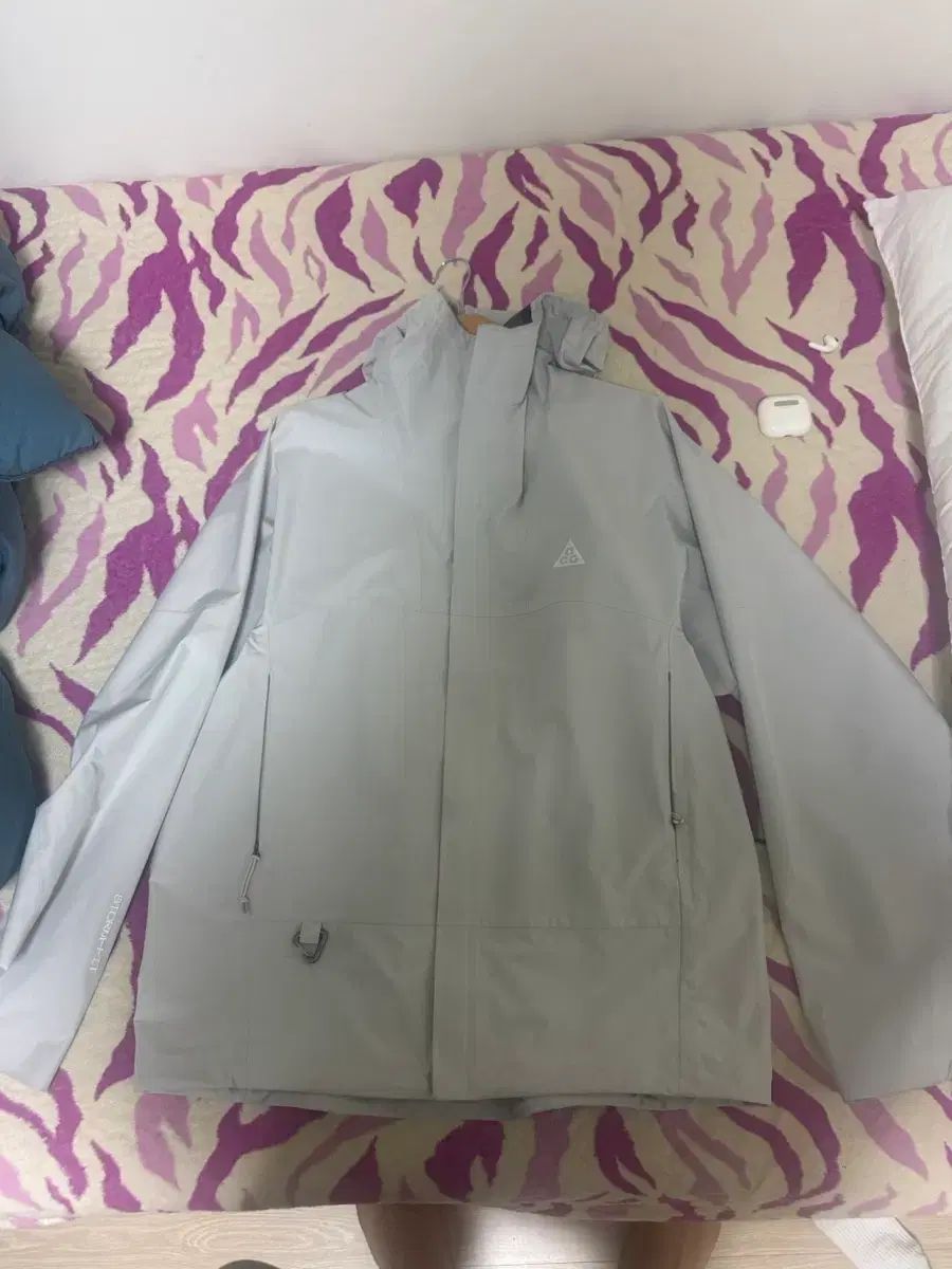 ナイキ ACG ストームフィット 防水 ジャケット グレー