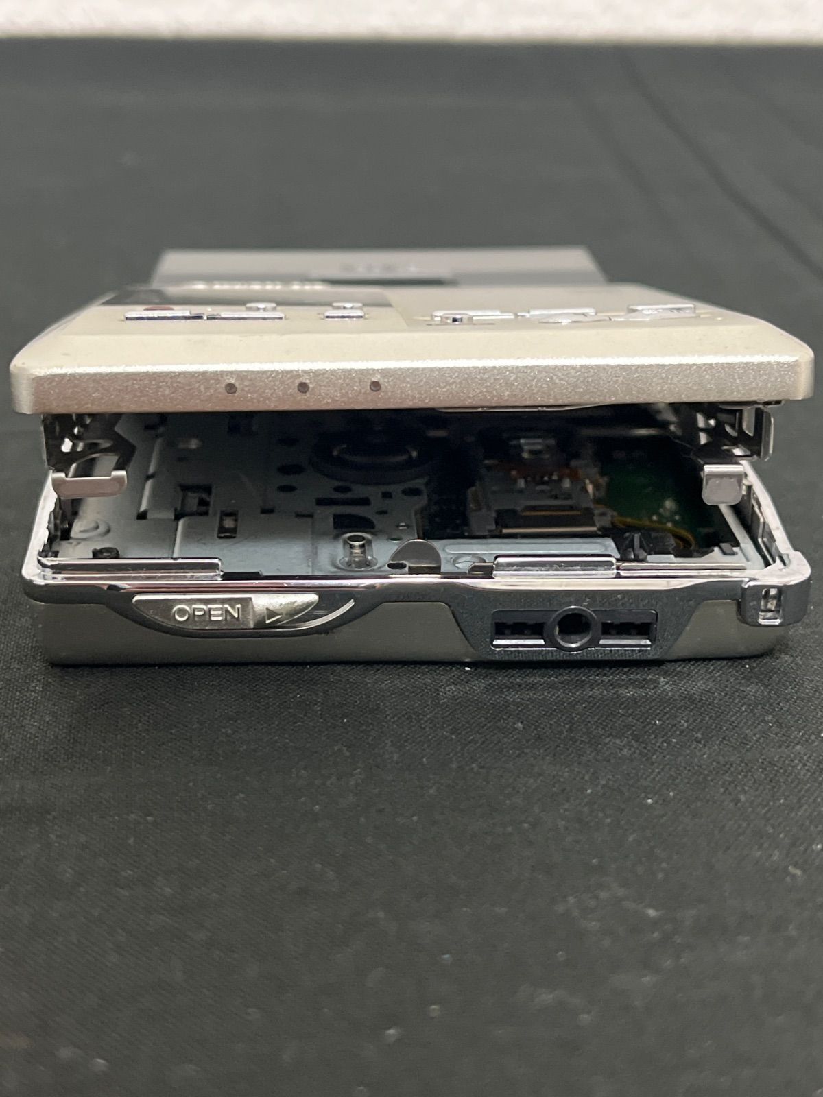 SHARP MD ポータブルレコーダー MD-MT831-S - メルカリ