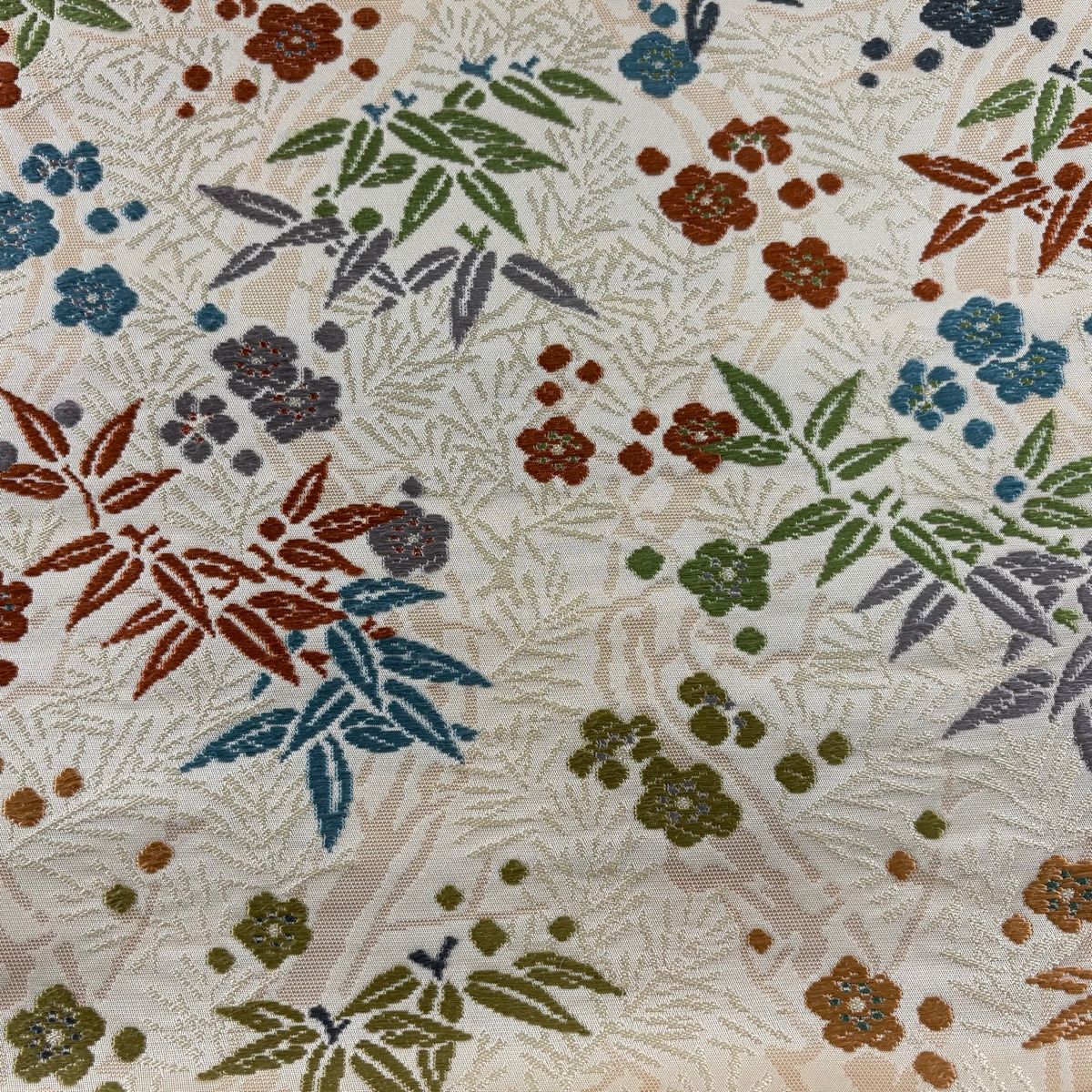 開き名古屋帯 川島織物 落款 関西仕立て 松竹梅 箔 刺繍 クリーム 正絹