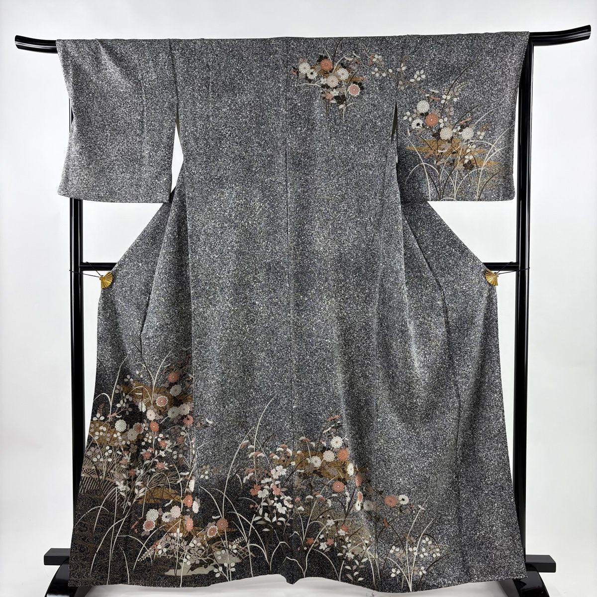 美品】 訪問着 身丈162cm 裄丈68.5cm L 袷 秋草 流水 金彩 黒灰 正絹