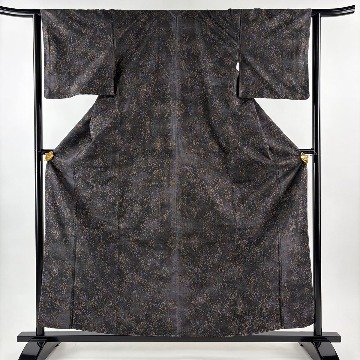 美品】 大島紬 身丈159cm 裄丈63cm S 袷 樹木 墨色 正絹 秀品 【中古