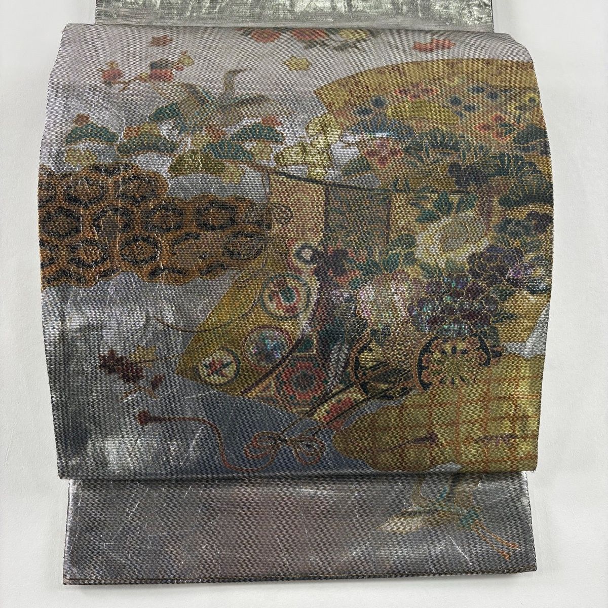 袋帯 秀品 花車 几帳 箔 螺鈿 銀色 お太鼓柄 正絹 【中古】 - メルカリ