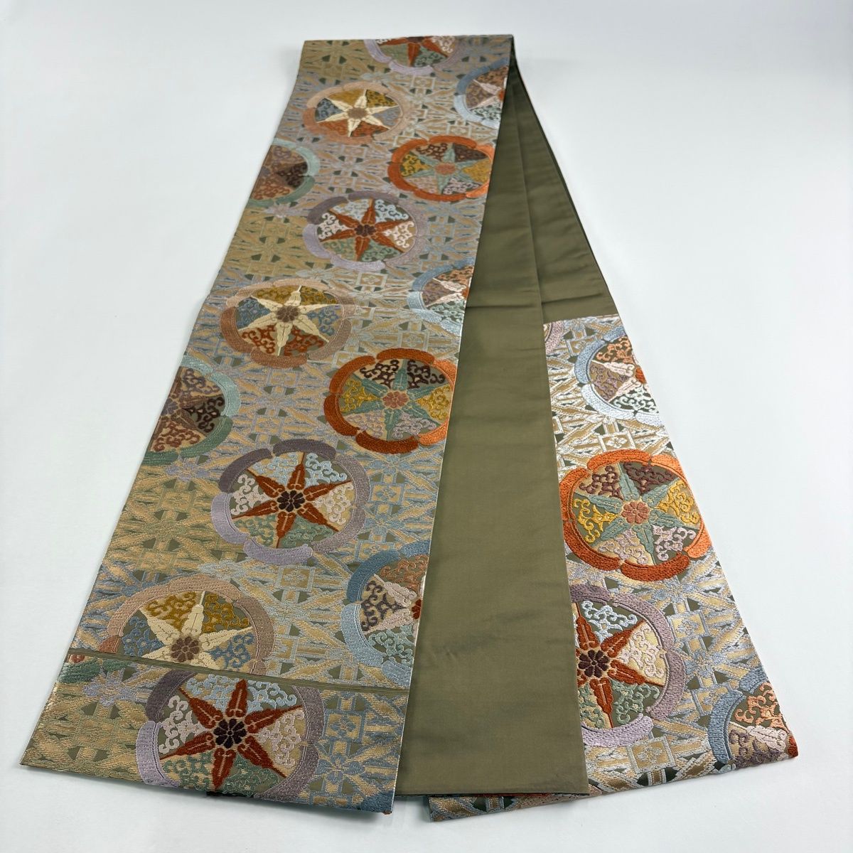 袋帯 秀品 花菱 幾何学模様 箔 茶緑色 六通 正絹 【中古】 - メルカリ