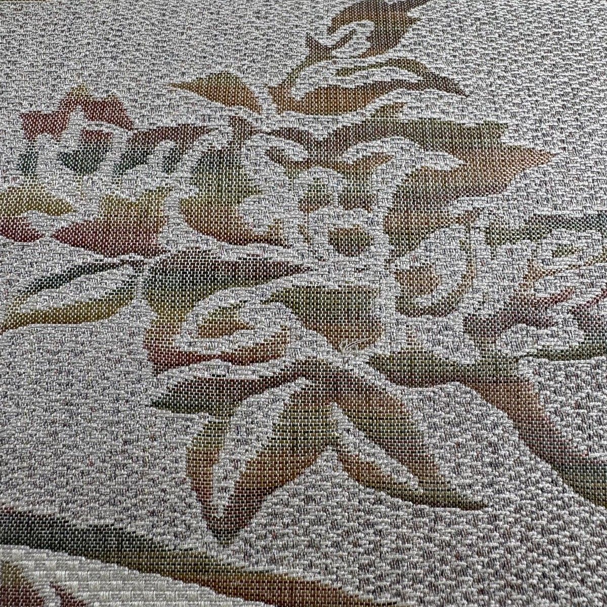 名古屋帯 秀品 草花 幾何学模様 箔 クリーム 正絹